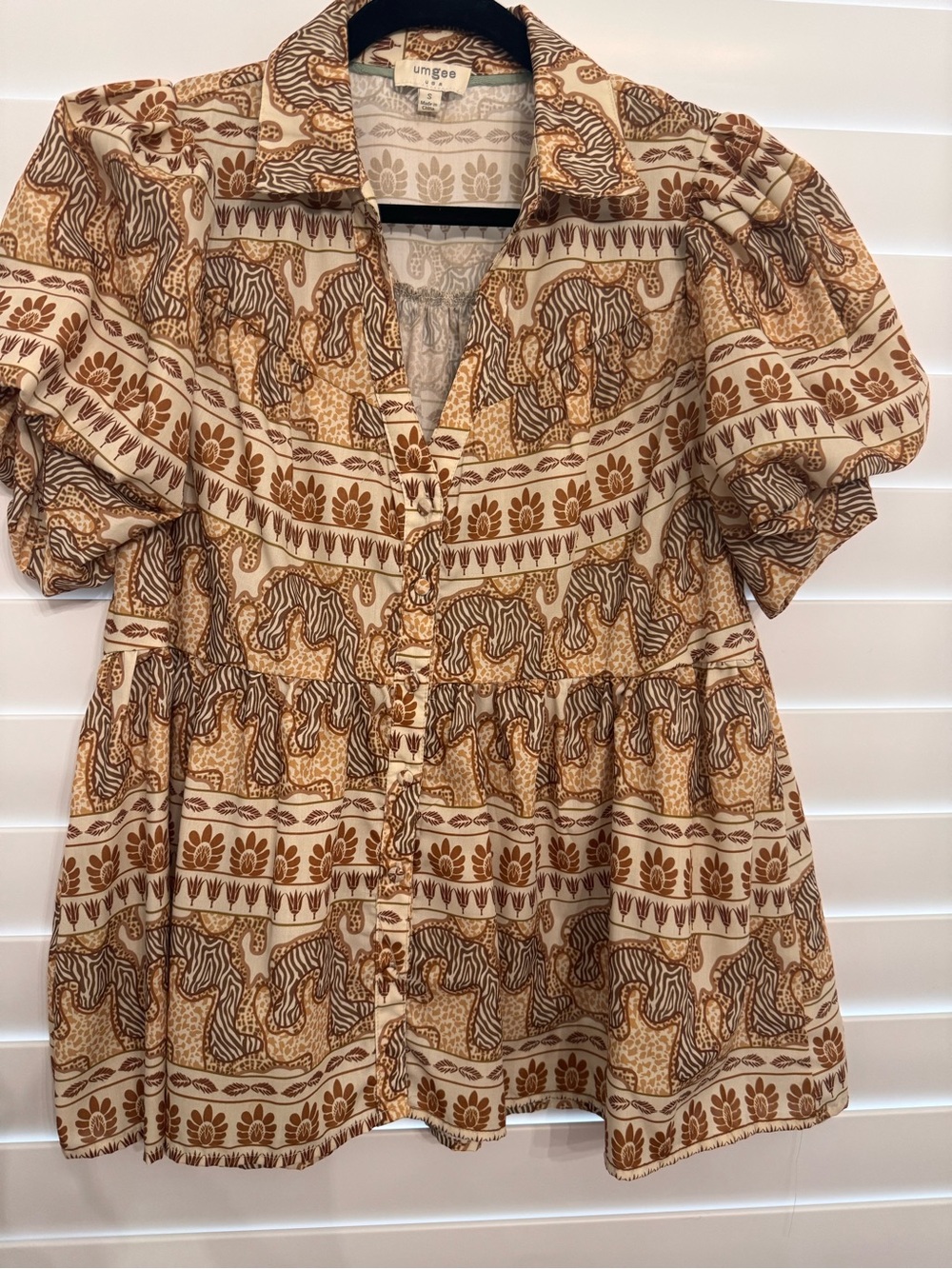 Umgee Cream Floral and Zebra Print Puff-Sleeve Button Top